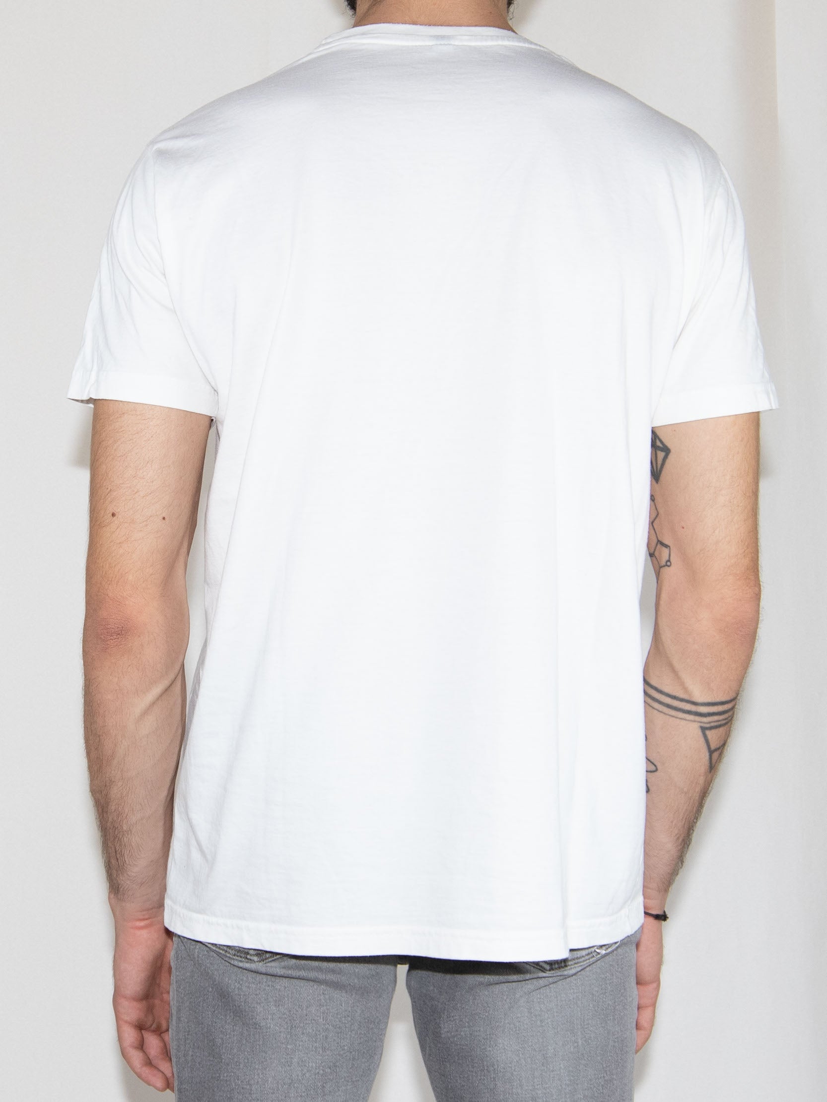 White  Tshirt-L Good Condition / - / L