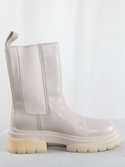 Ivory Ash Boots-40