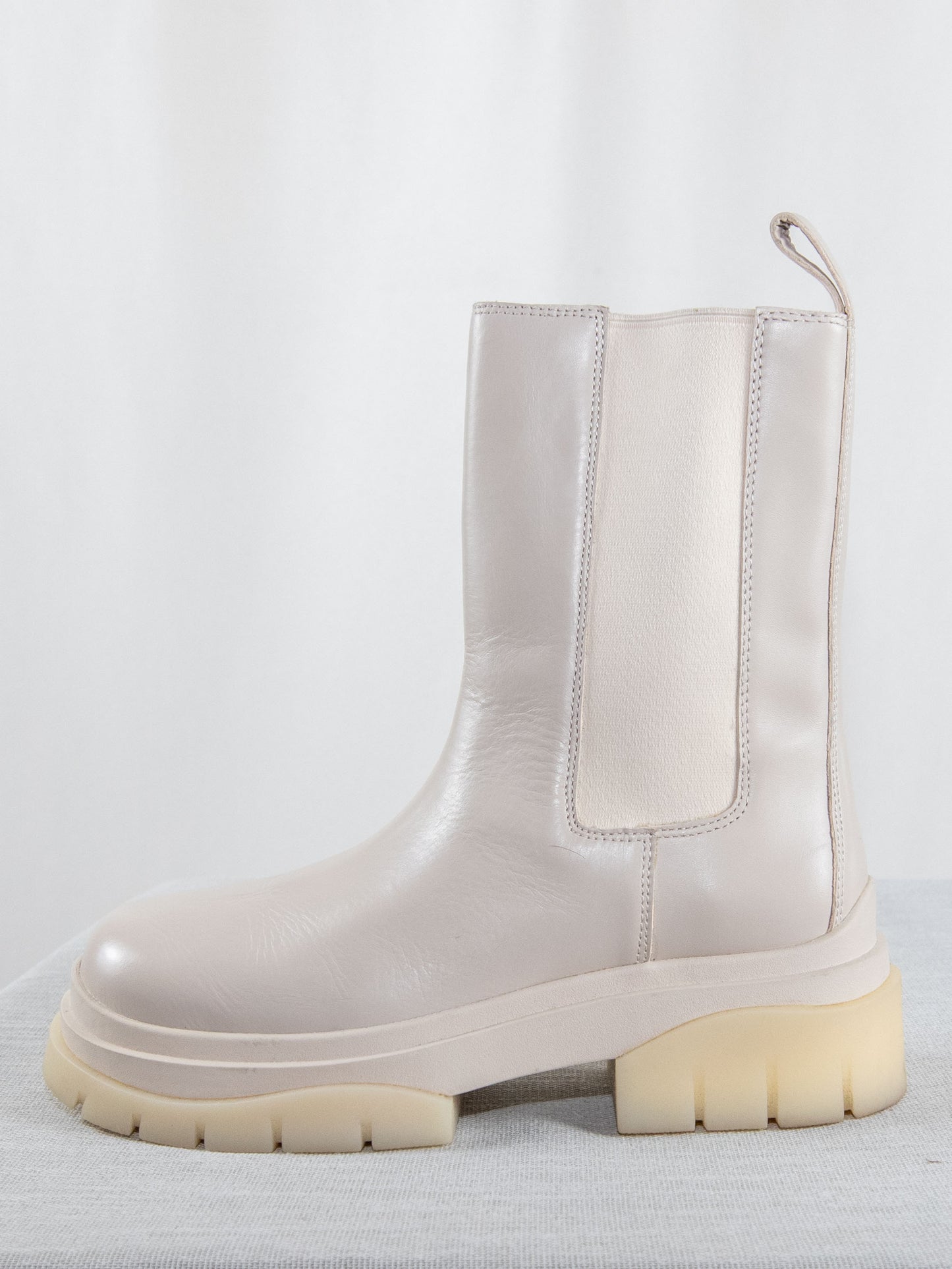 Ivory Ash Boots-40