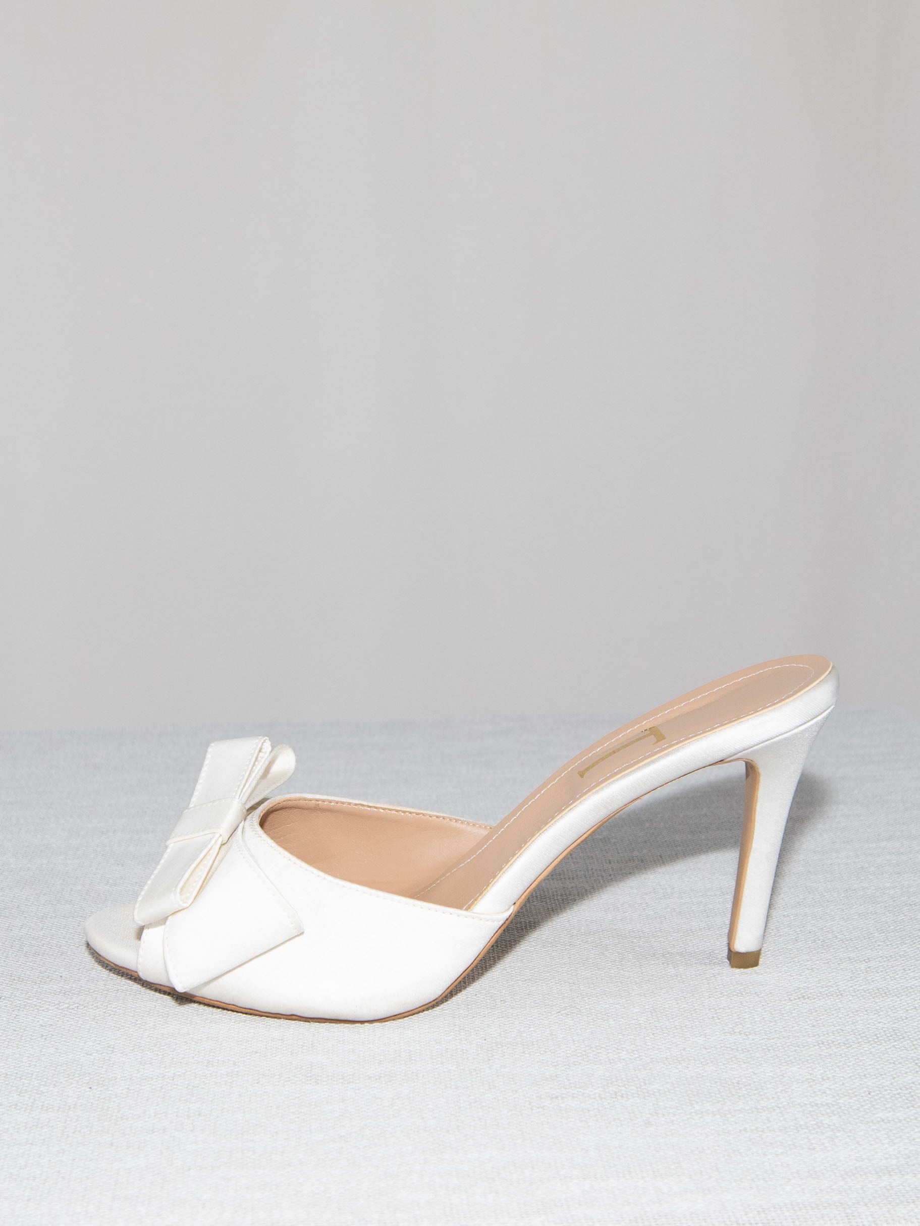 White T Heels Shoes-40 Good Condition / T / 40