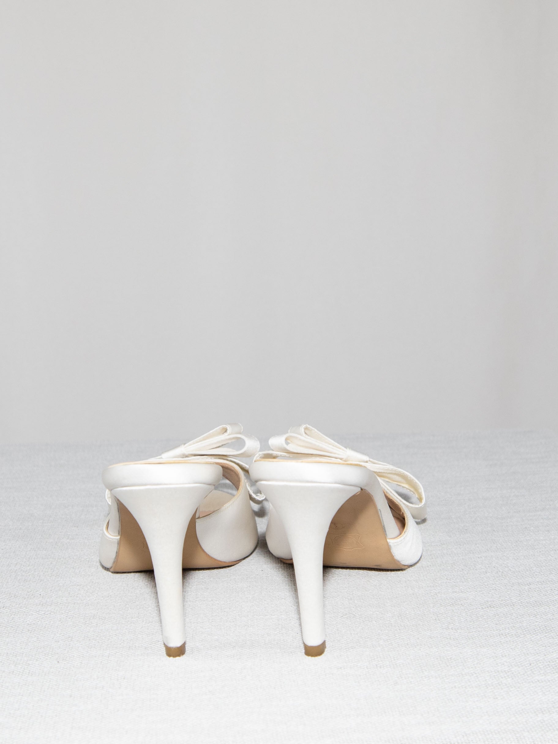 White T Heels Shoes-40 Good Condition / T / 40