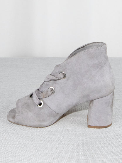 Gray Heels-36 Excellent / Gray / 36